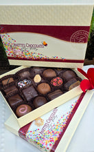 Load image into Gallery viewer, Cream Quilted 24pc box
