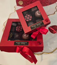 Load image into Gallery viewer, Valentine Window Box: 3oz or 9oz