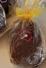 Load image into Gallery viewer, Large Pecan Rocky Road Egg: Milk or Dark
